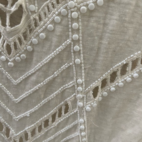 Alice + Olivia Candy Beaded cream crewneck tee🤍🤍 - Picture 8 of 9